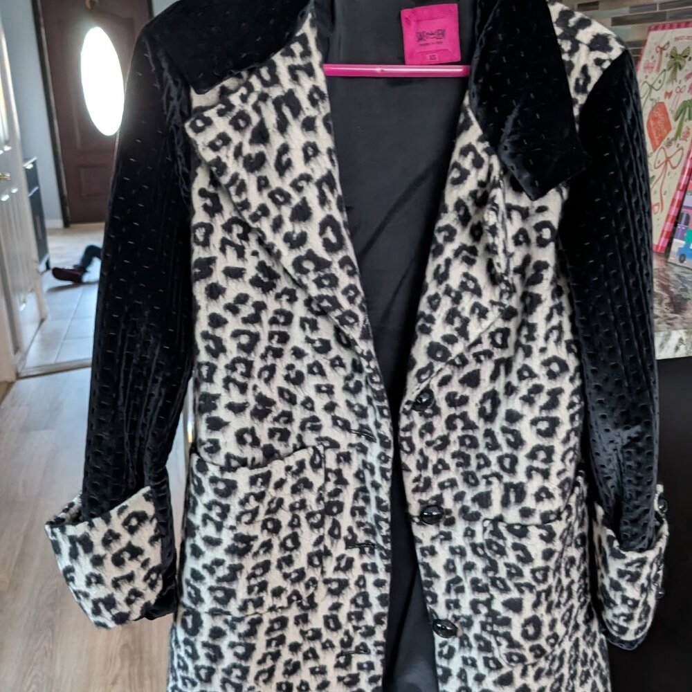 Save the queen coat